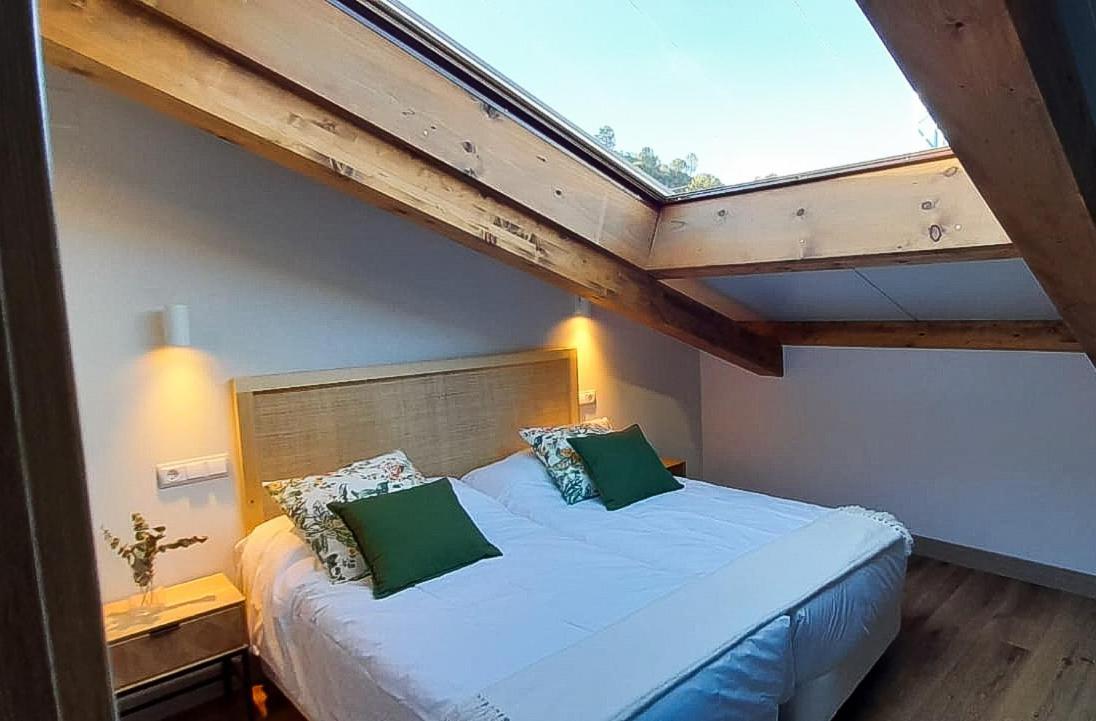 Hotel Camino De Las Estrellas Serranillos Kültér fotó
